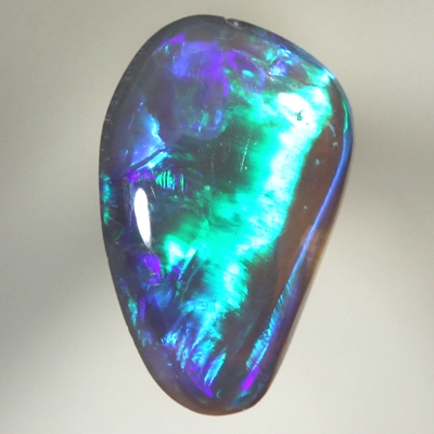 SOLID SEMI BLACK OPAL Bright turquoise rolling flash